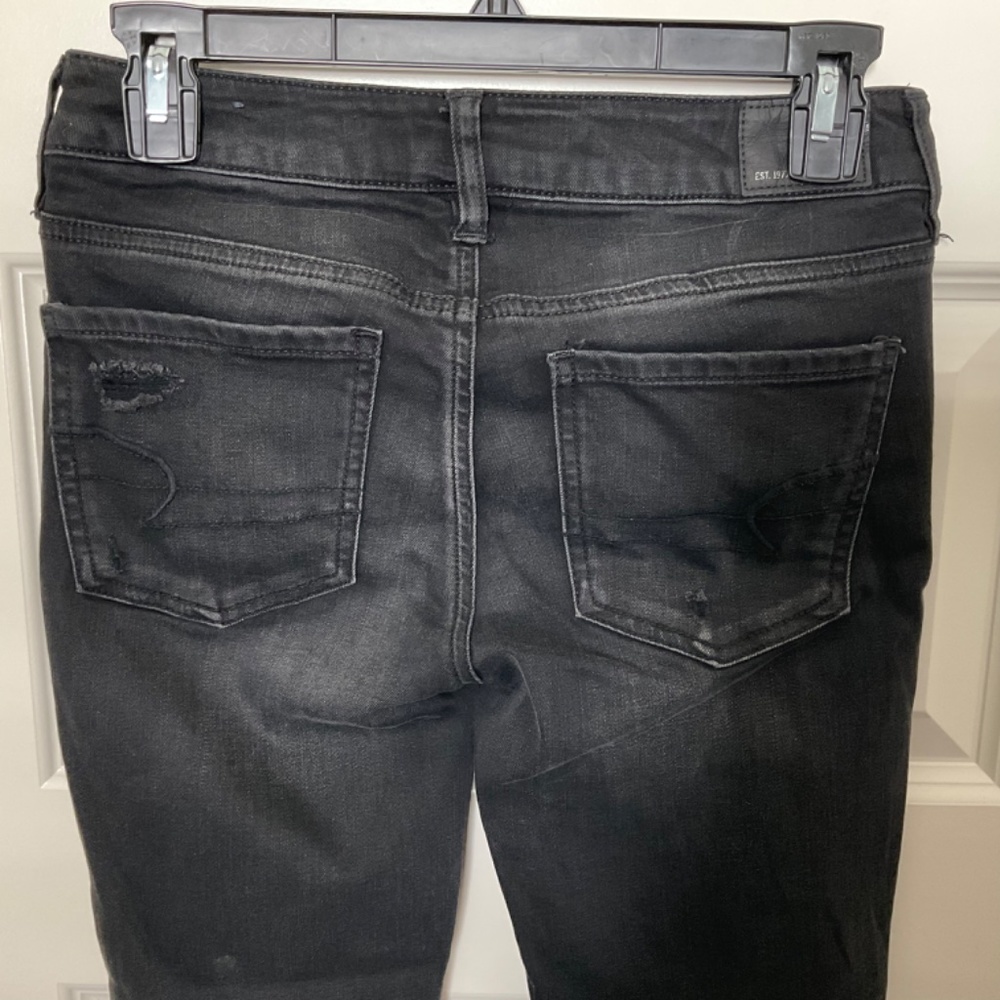 American Eagle Black Distressed Jeggings - Size 2 Long - Picture 5 of 12